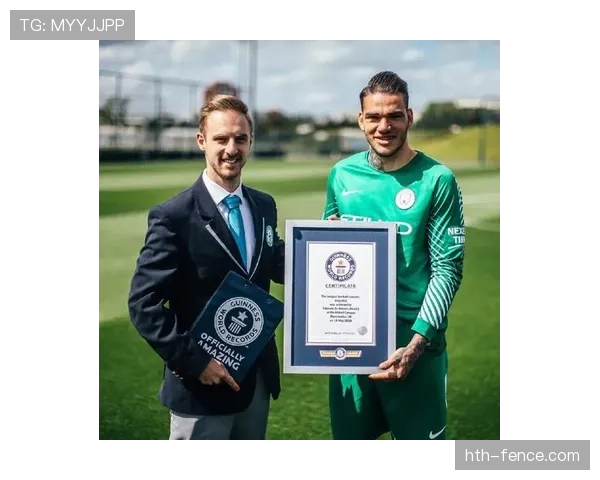 埃德森稳健发挥助力球队夺冠 荣膺本赛季关键功臣 埃德森稳健发挥助力球队夺冠 荣膺本赛季关键功臣