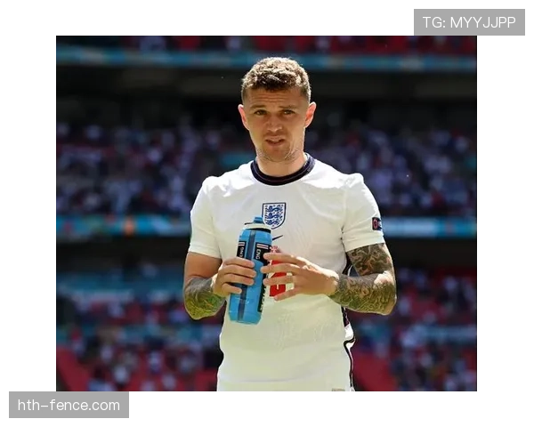 基兰·特里皮尔:西蒙尼防守反击体系中的关键边卫角色解析 基兰·特里皮尔:西蒙尼防守反击体系中的关键边卫角色解析